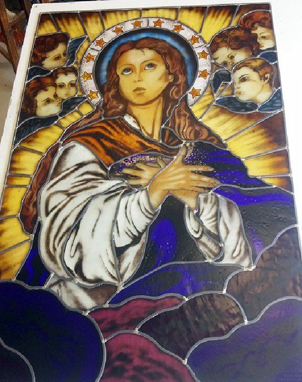 vetrata legata a piombo a tema religioso