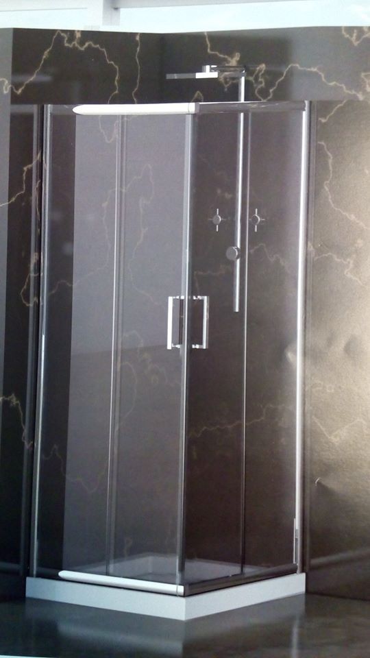 sala per riunioni aziendali con vetrate