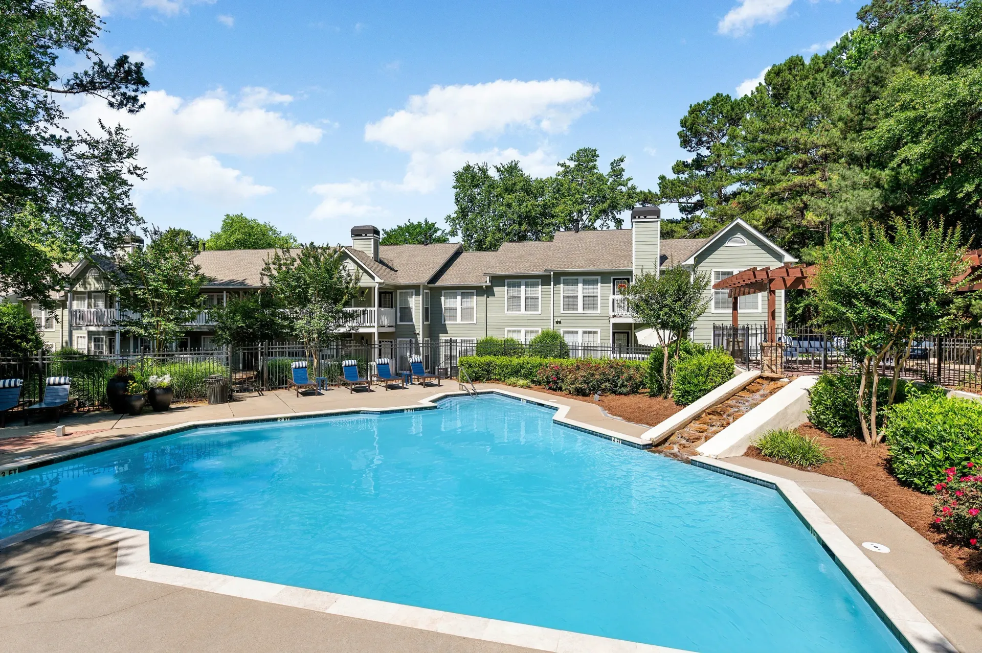 Creekside at White Oak Swimming Pool