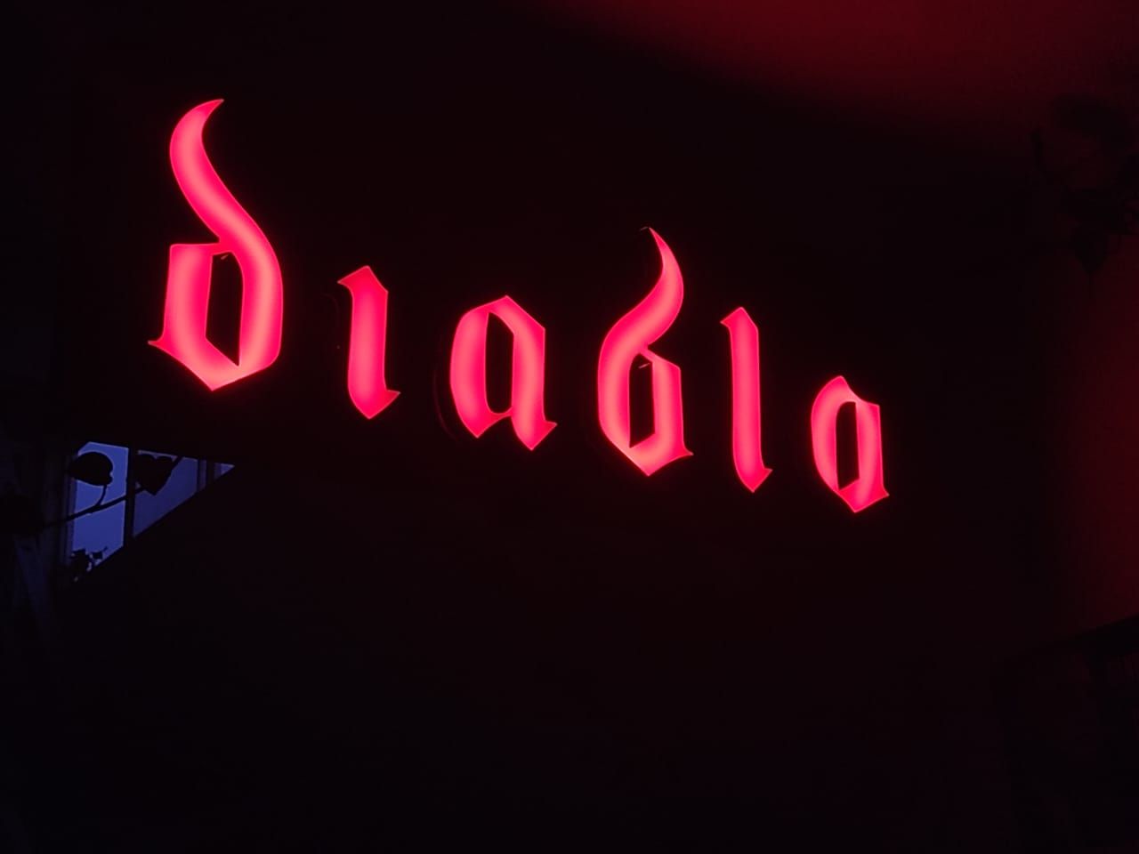 Aerographics -LUZ INDIRECTA