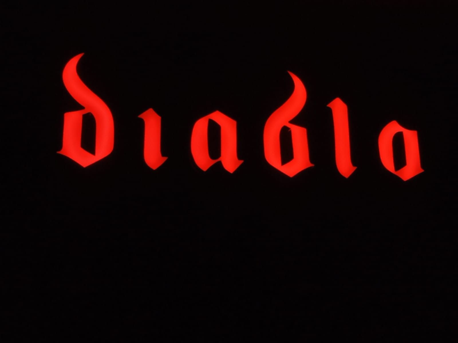 AEROGRAPHICS -LUZ NEÓN Y ANUNCIOS LUMINOSOSLUZ NEÓN Y ANUNCIOS LUMINOSOS