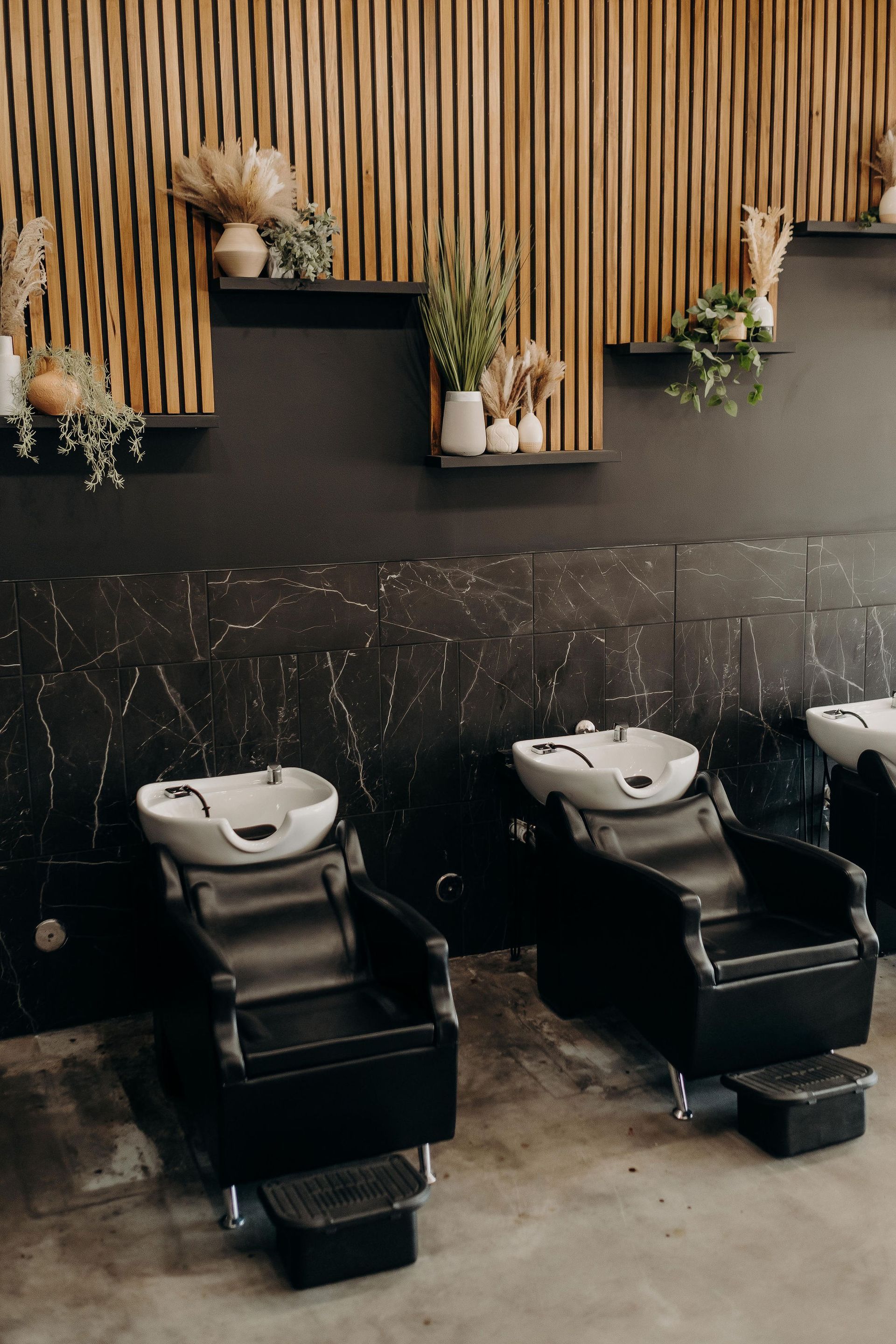 Curls Gone Wild Salon Blowout