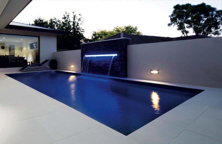 Piscina all'esterno con giochi d'acqua