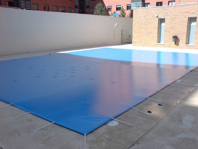 Realizzazione di coperture invernali per piscine