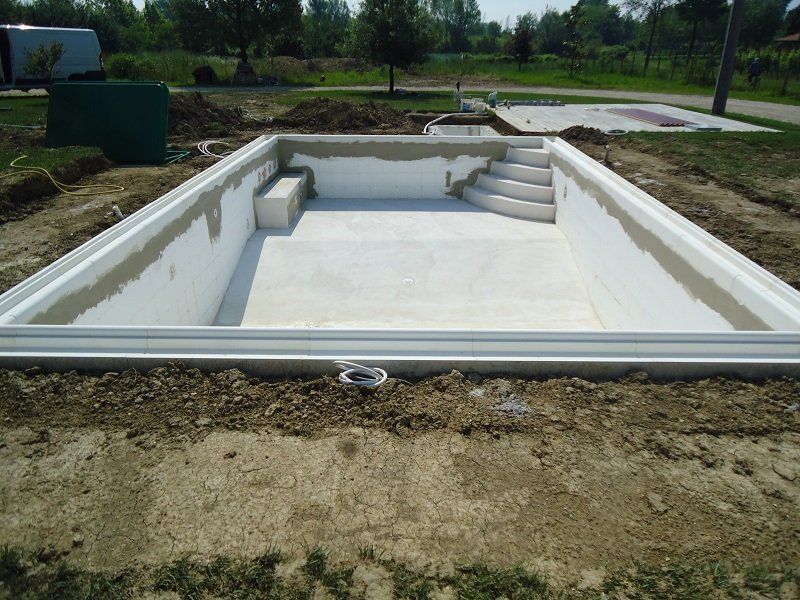 realizzazione piscina calcestruzzo