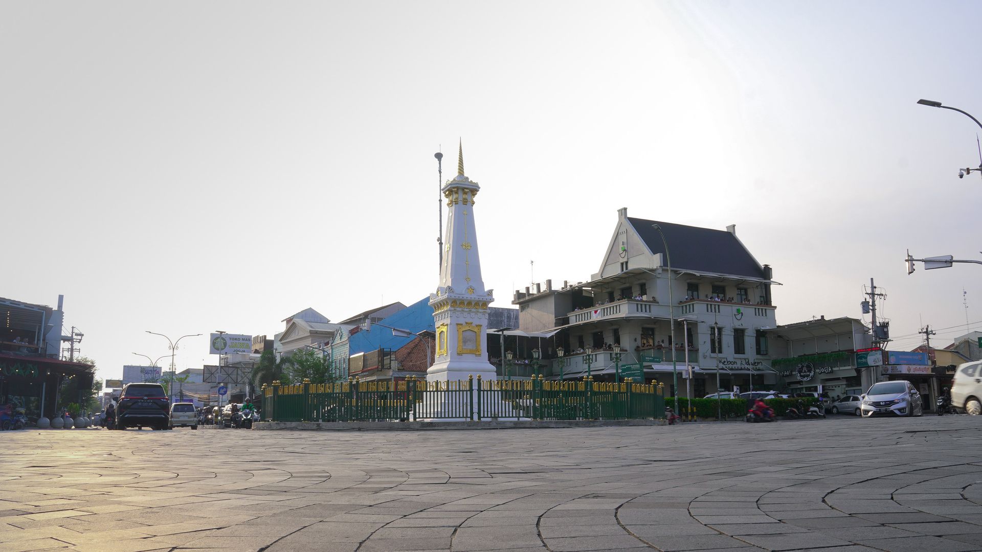  10 top recommended places you shouldn’t miss when visiting Jogja. From rich cultural experiences