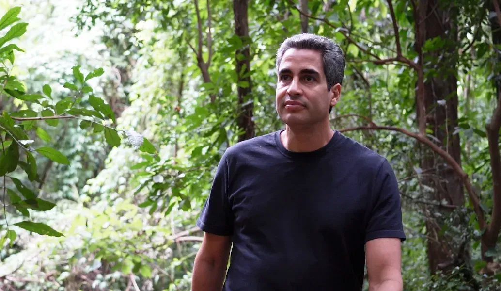 Botânico e paisagista Ricardo Cardim debate biodiversidade urbana em Maringá