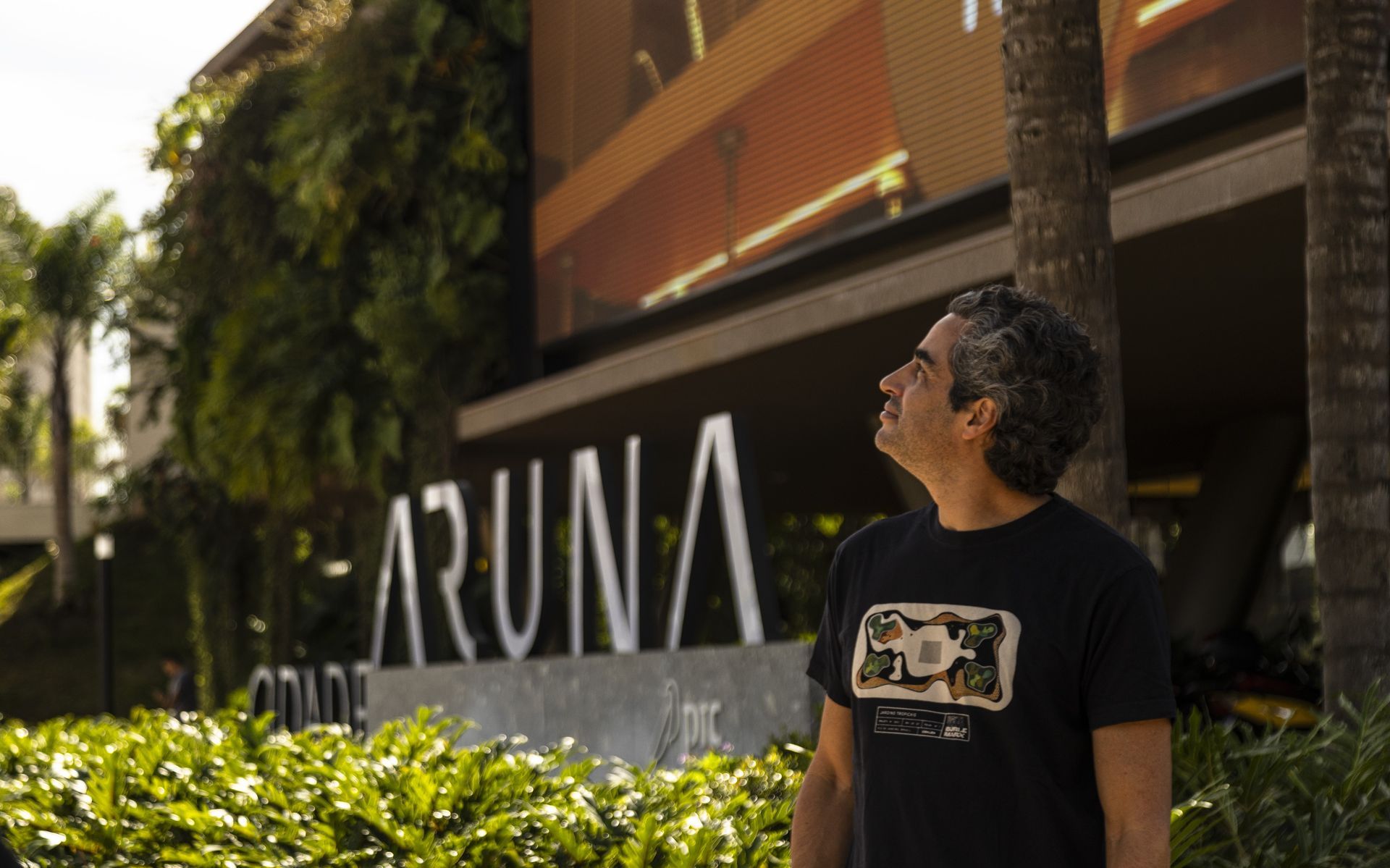 Ricardo Cardim propõe reflexões sobre as cidades do futuro na Galeria Cidade Aruna 
