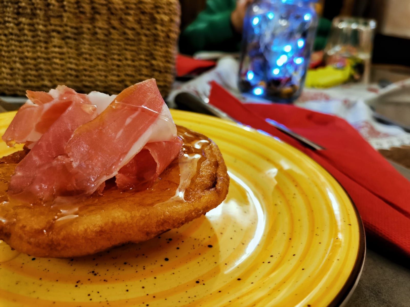 ortelli con farina integrale di grani antichi di nostra produzione ripieni con pecorino di fossa