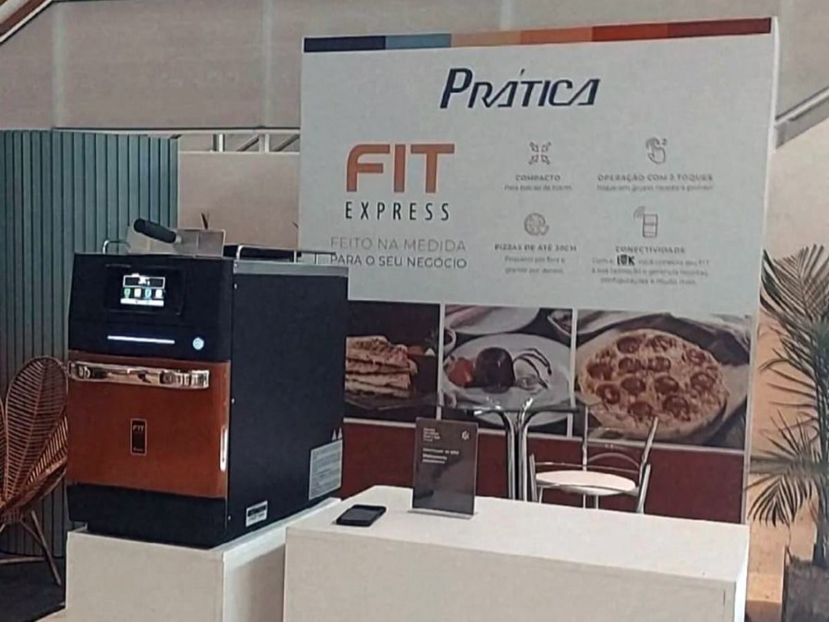 Uma exibição de uma máquina chamada fit express