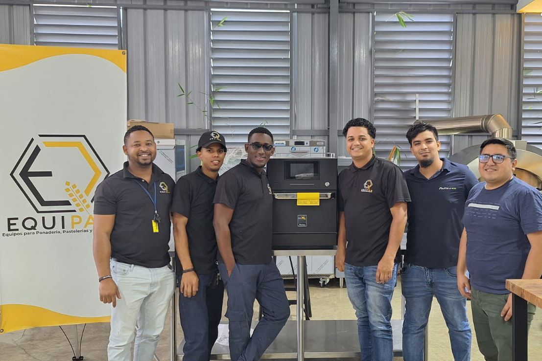 Prática realiza treinamento de Speed Ovens na República Dominicana