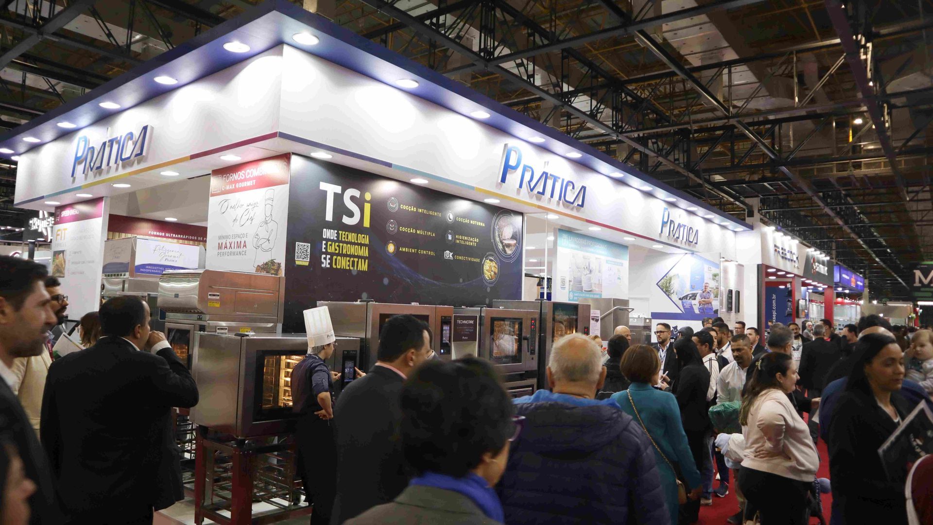 Lançamentos e grandes negócios marcaram a presença da Prática na Fispal