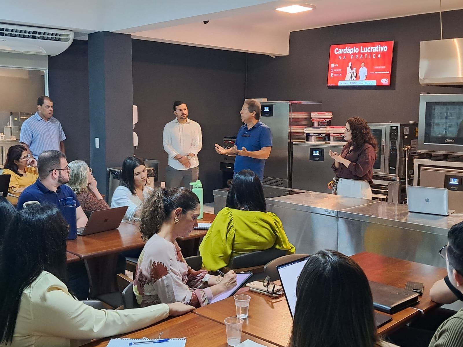 A Filial Recife sediou o curso “Cardápio Lucrativo na Prática”