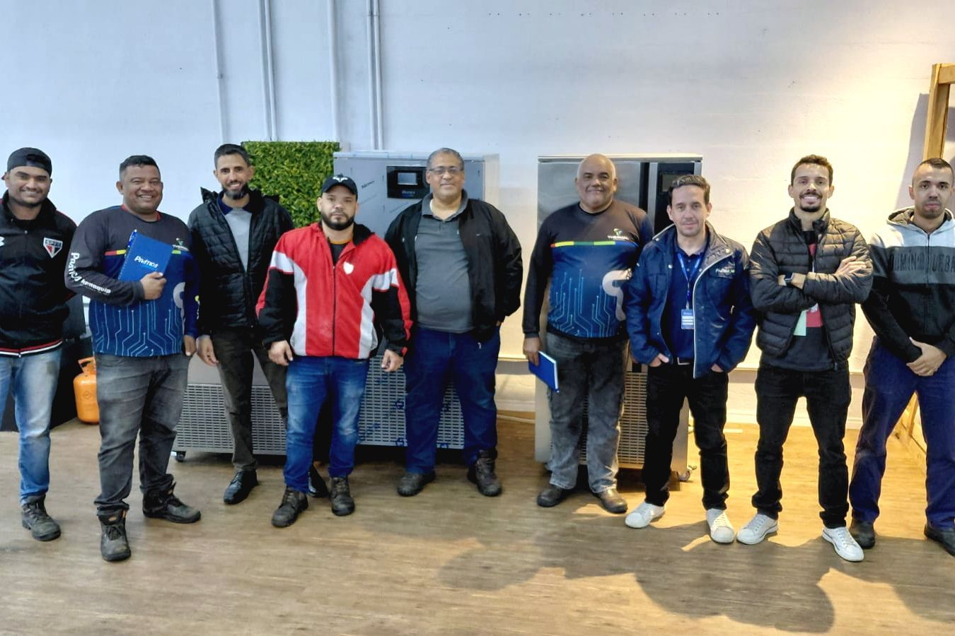 Treinamento técnico amplia conhecimento sobre equipamentos Prática