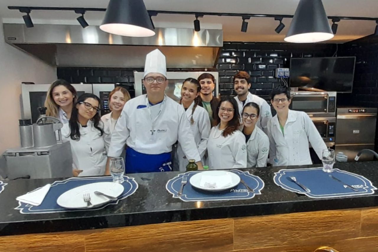 Turma de Nutrição da Unifor visita a Prática Fortaleza