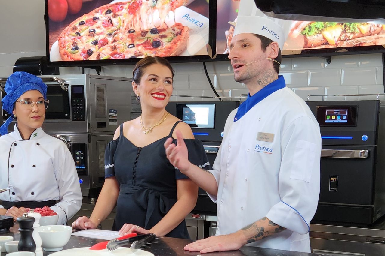 Chef Rafael Pegini e quipe da AFESU na Prática Pinheiros SP