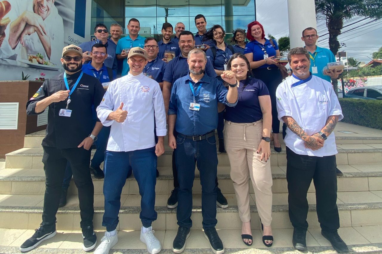 Workshop de Páscoa da Nestlè Profissional na Prática Florianópolis e seus participantes.