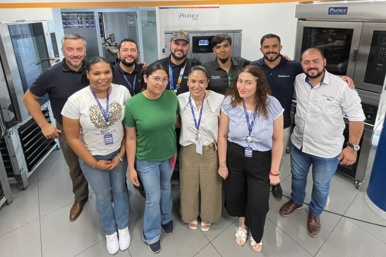 Pr&aacute;tica realiza capacita&ccedil;&atilde;o t&eacute;cnica da linha KlimaPro no Chile