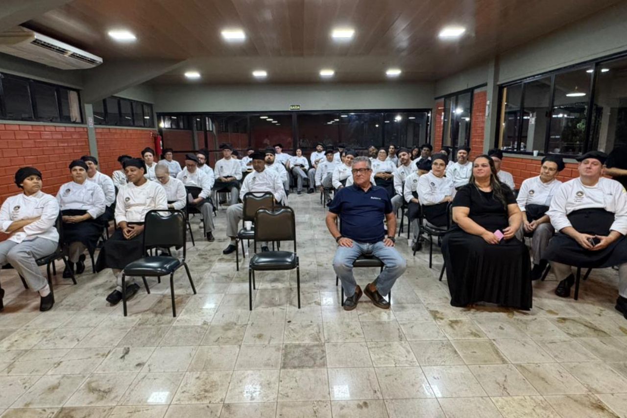 Parceria entre Prática, UVV e SINDIPÃES conclui turma de panificação