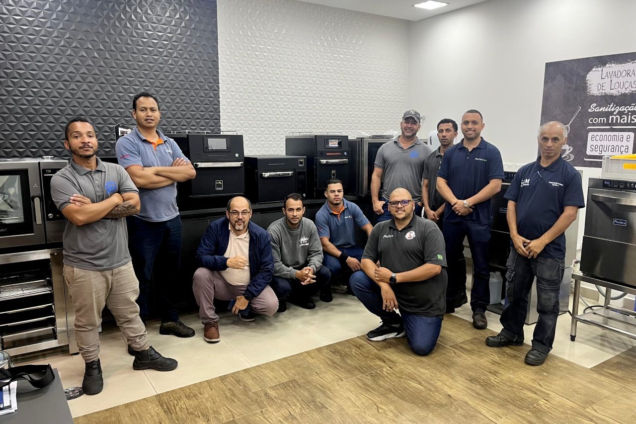 Treinamento t&eacute;cnico da Pr&aacute;tica na concession&aacute;ria Santo Andr&eacute;