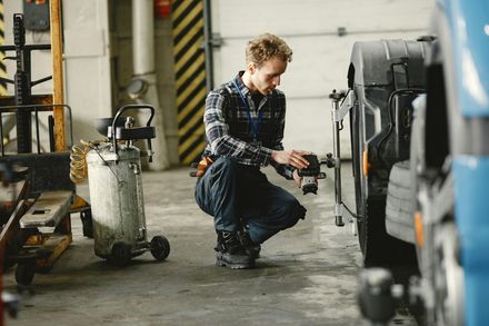 Wheel Alignments icon | Advanced Diagnostics Auto Repair