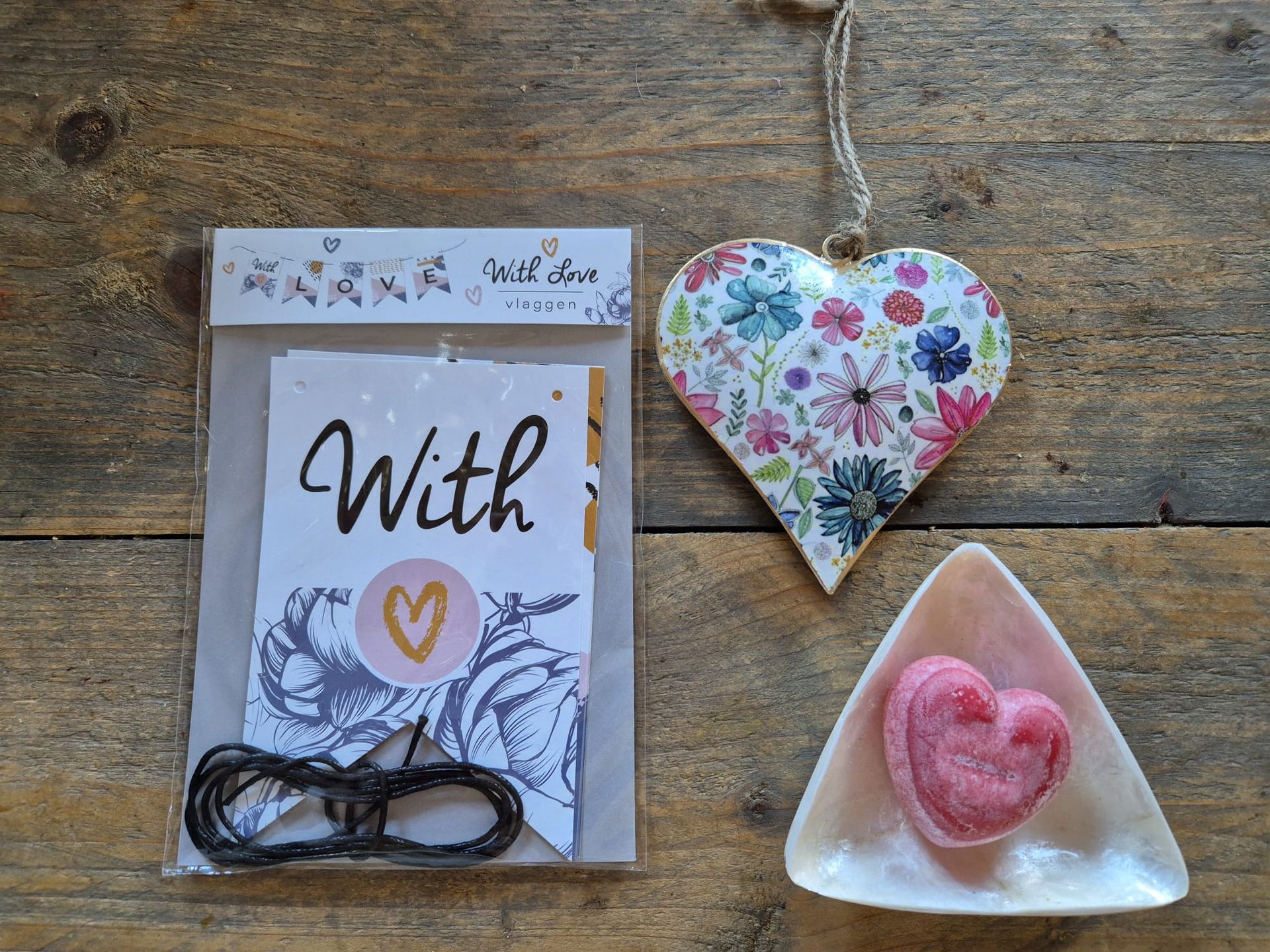 Valentijn with love brievenbus cadeau