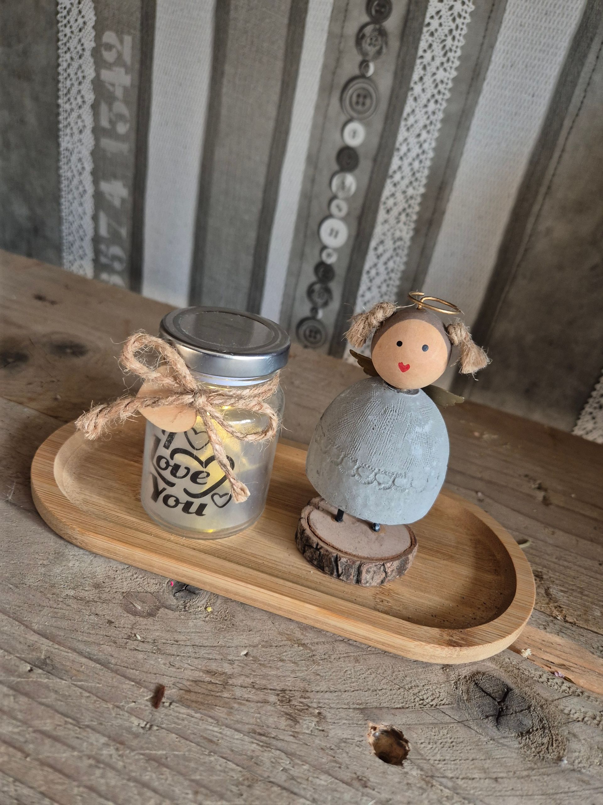 Sfeerset met beton engel en lampje