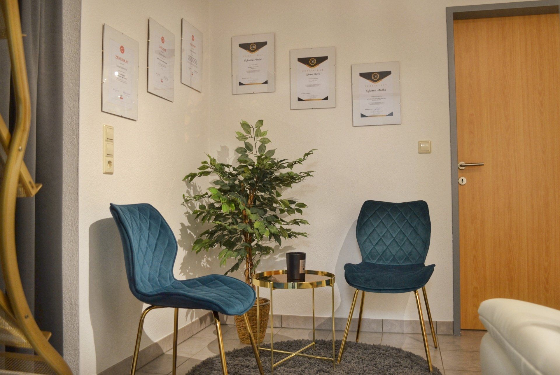 Warteraum im Kosmetikstudio Facebrush