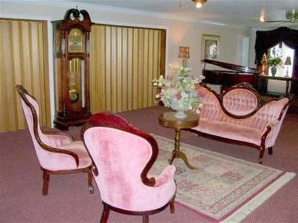 The great room at Allee-Holman-Howe Funeral Home in Camdenton, MO