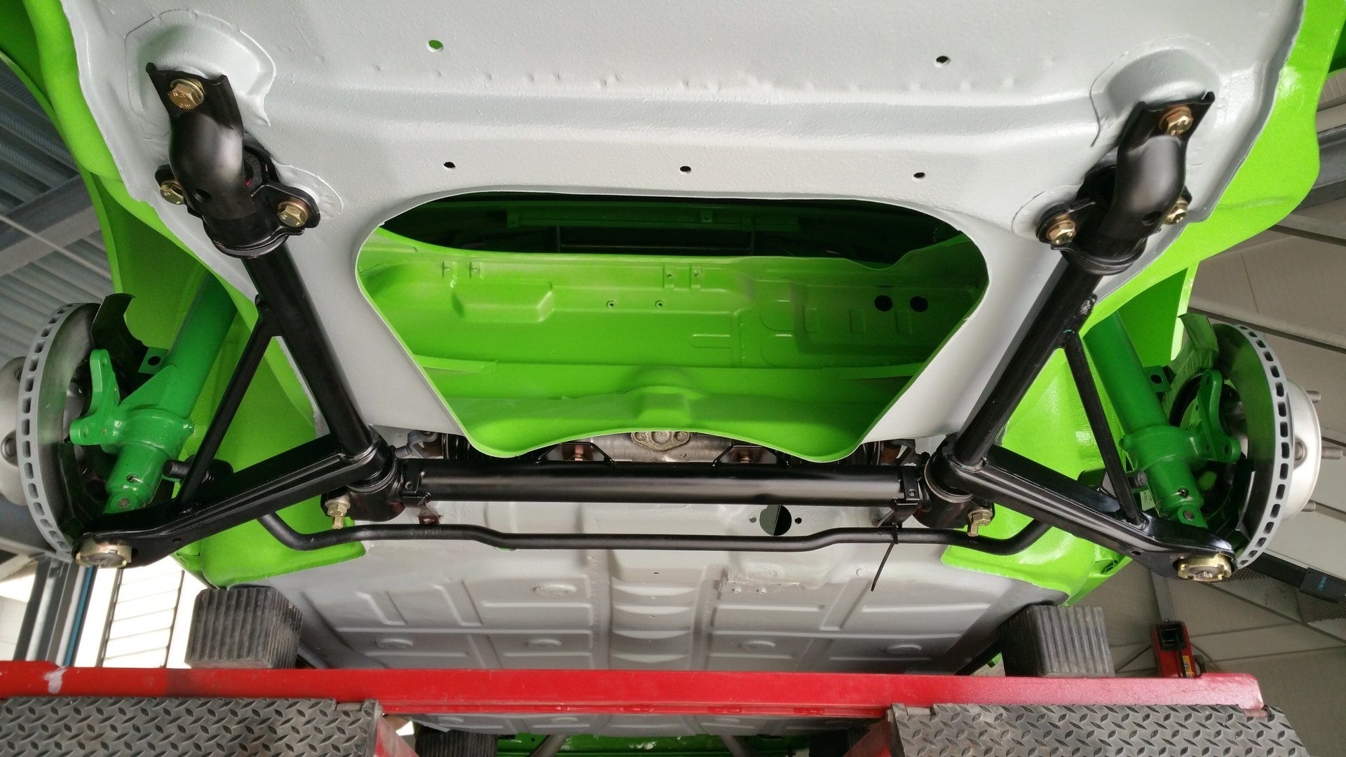 restauro porsche carrera durante il restauro 10