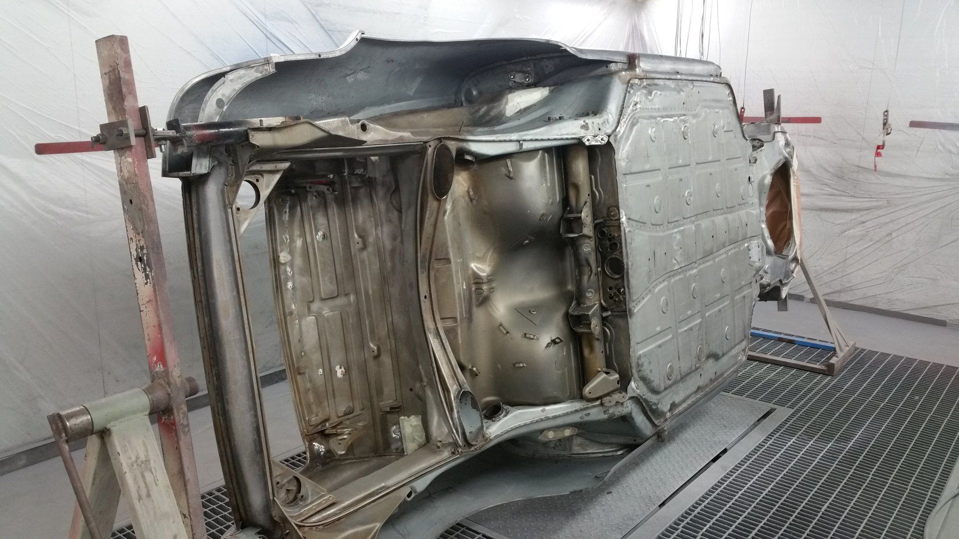 restauro porsche carrera 4