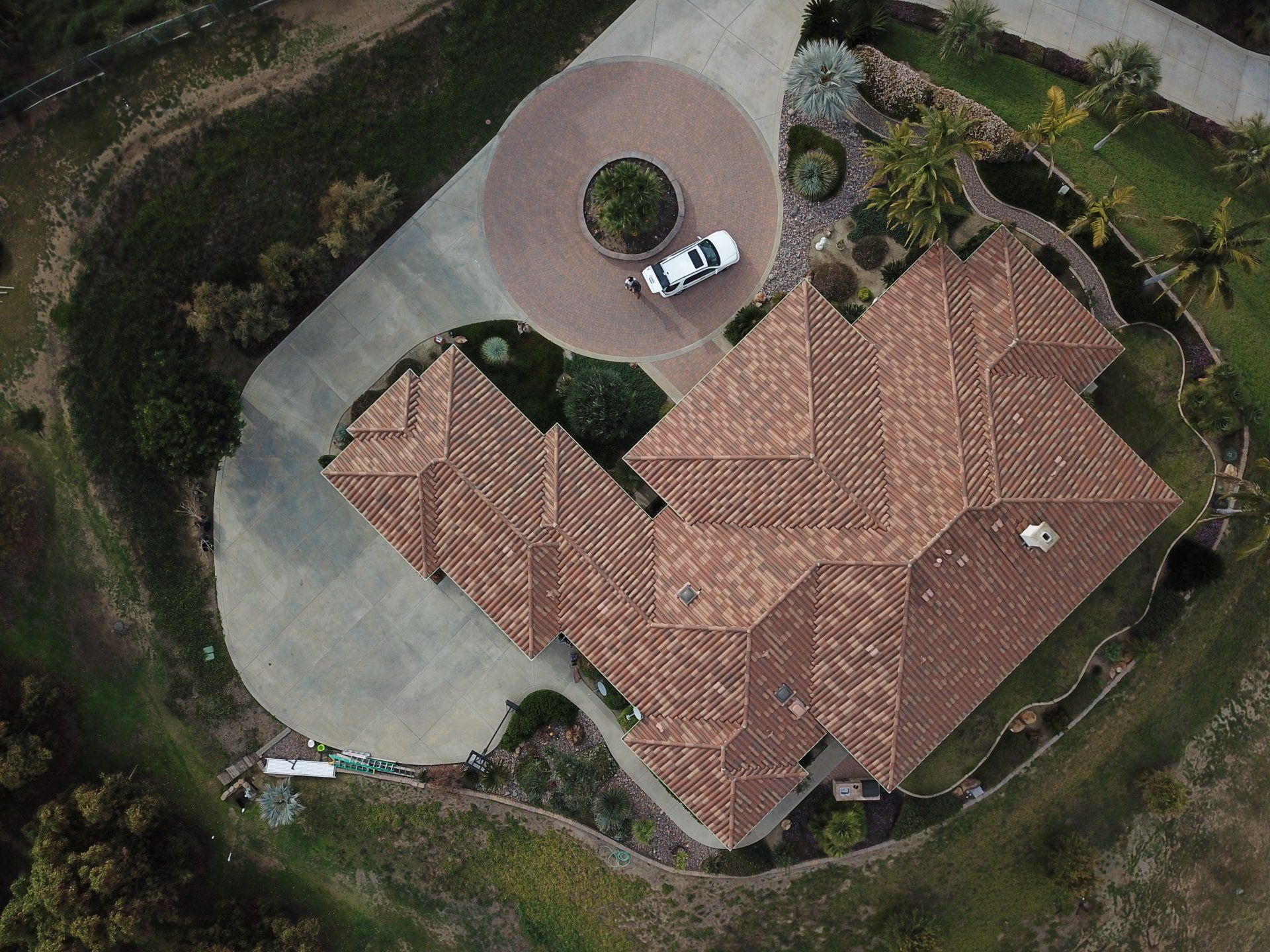 Modern home in hills with brand new roof