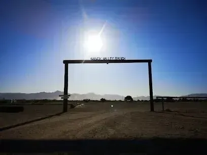 Mobile Detailing-Wooden archway with