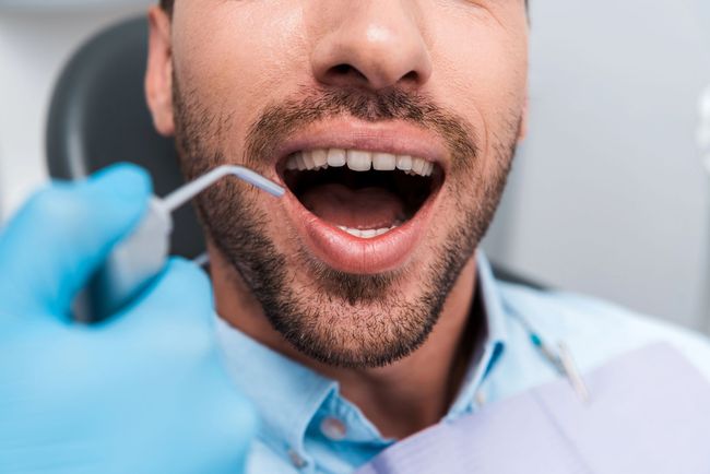 Studio dentistico Vitale in consulto