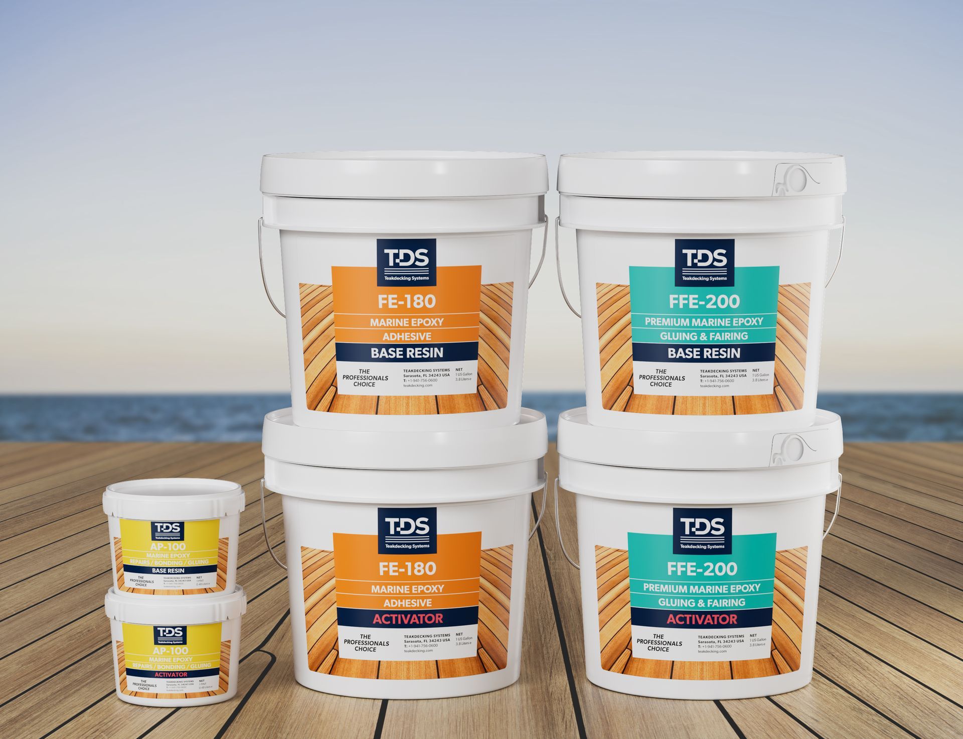 Teakdecking Systems FFE-200: High-performance epoxy in large and small sizes for versatile marine bonding applications