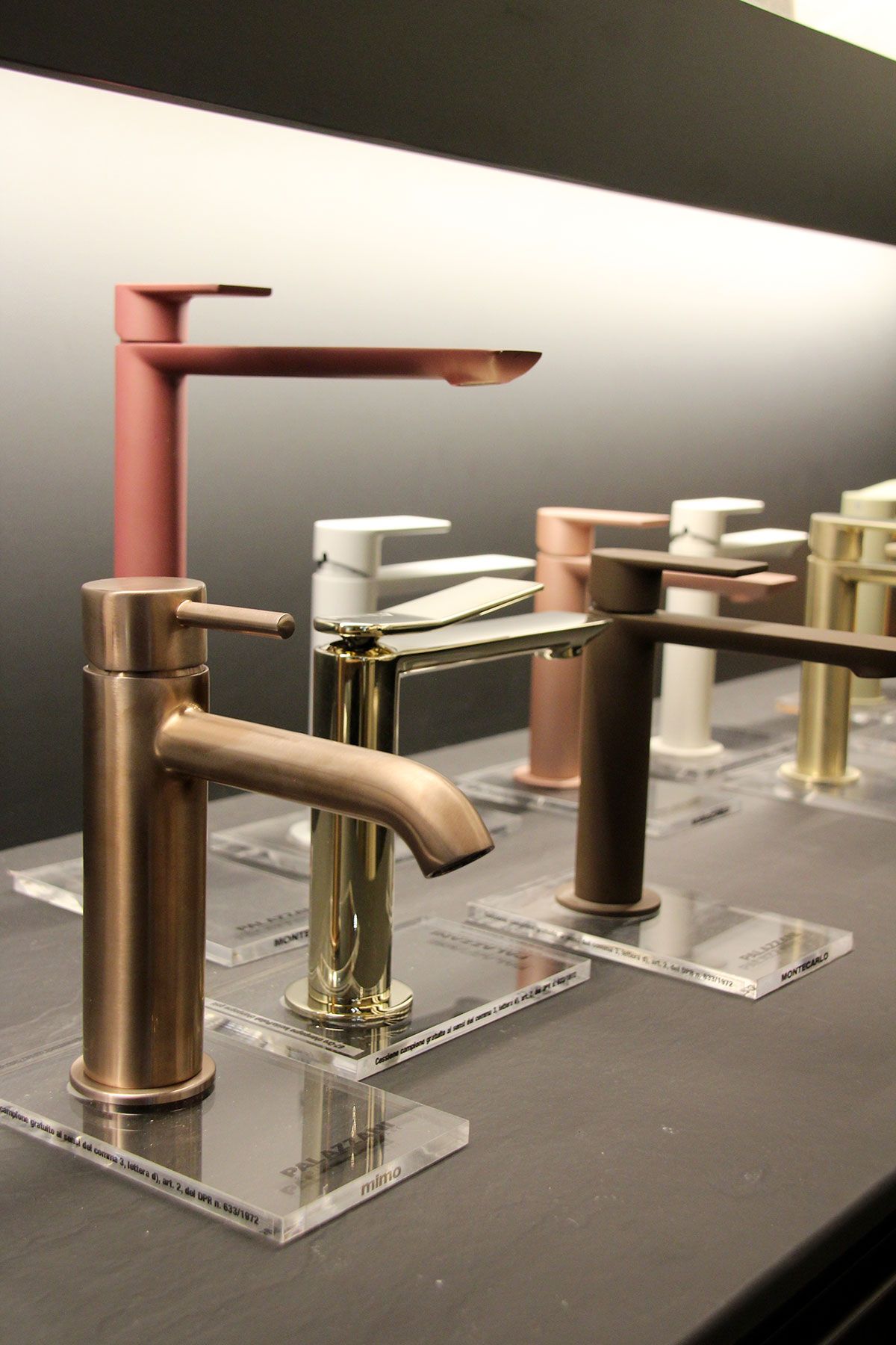 showroom arredo bagno Novara