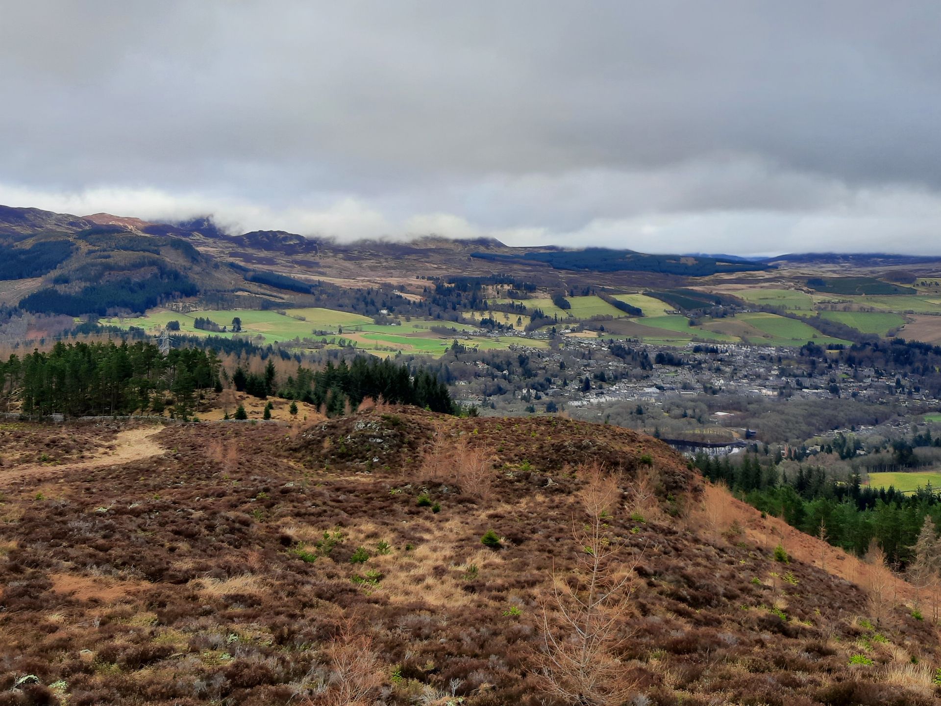 Pitlochry from the Clunie viewpoint (c) Perthshire Treks