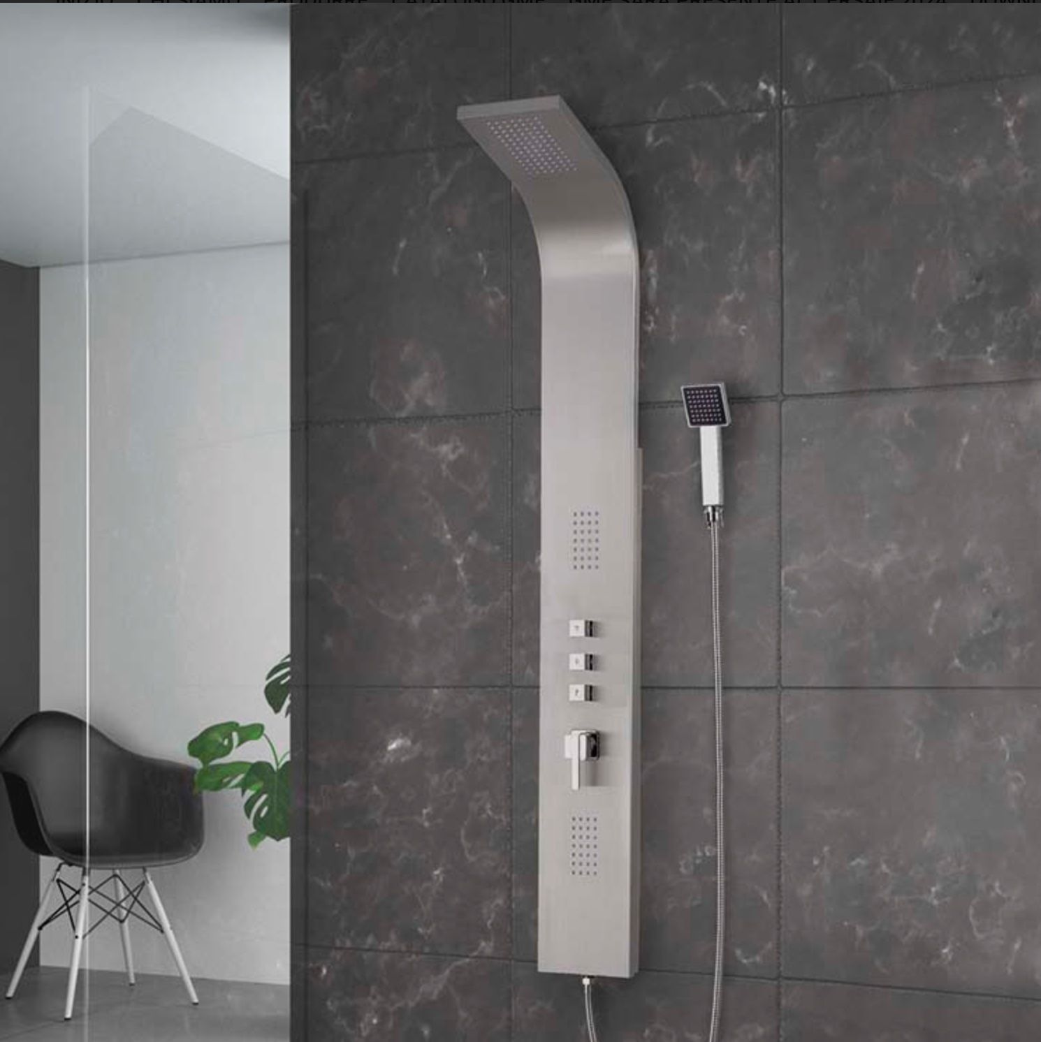 Pannello doccia in acciaio inox con doccetta e getti laterali su parete piastrellata scura.