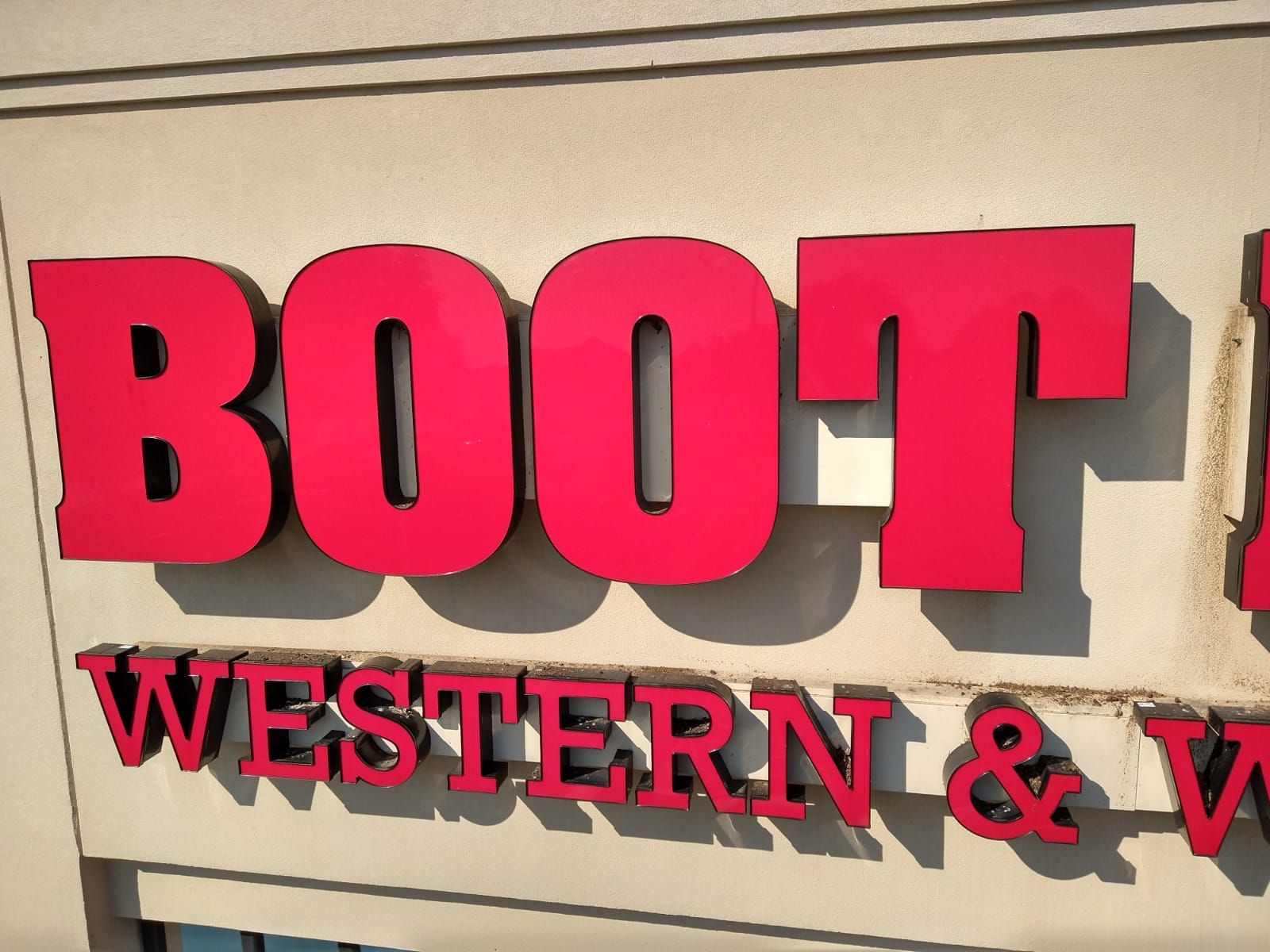 Full-service custom sign company in Raleigh NC by Carolina Signs and Wonders