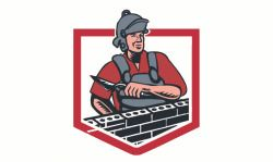 Muratore che indossa un casco e posa mattoni, all'interno di uno scudo rosso e bianco.