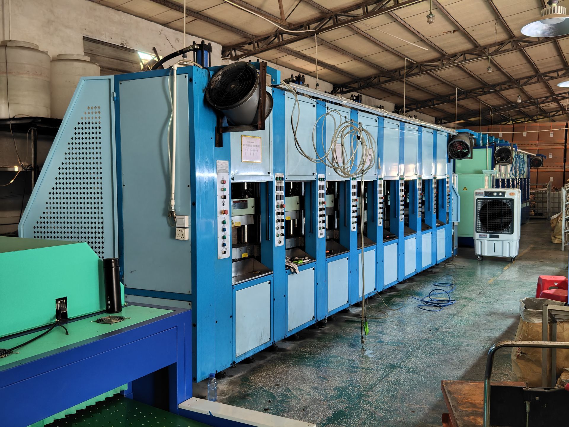 EVA injection molding machine