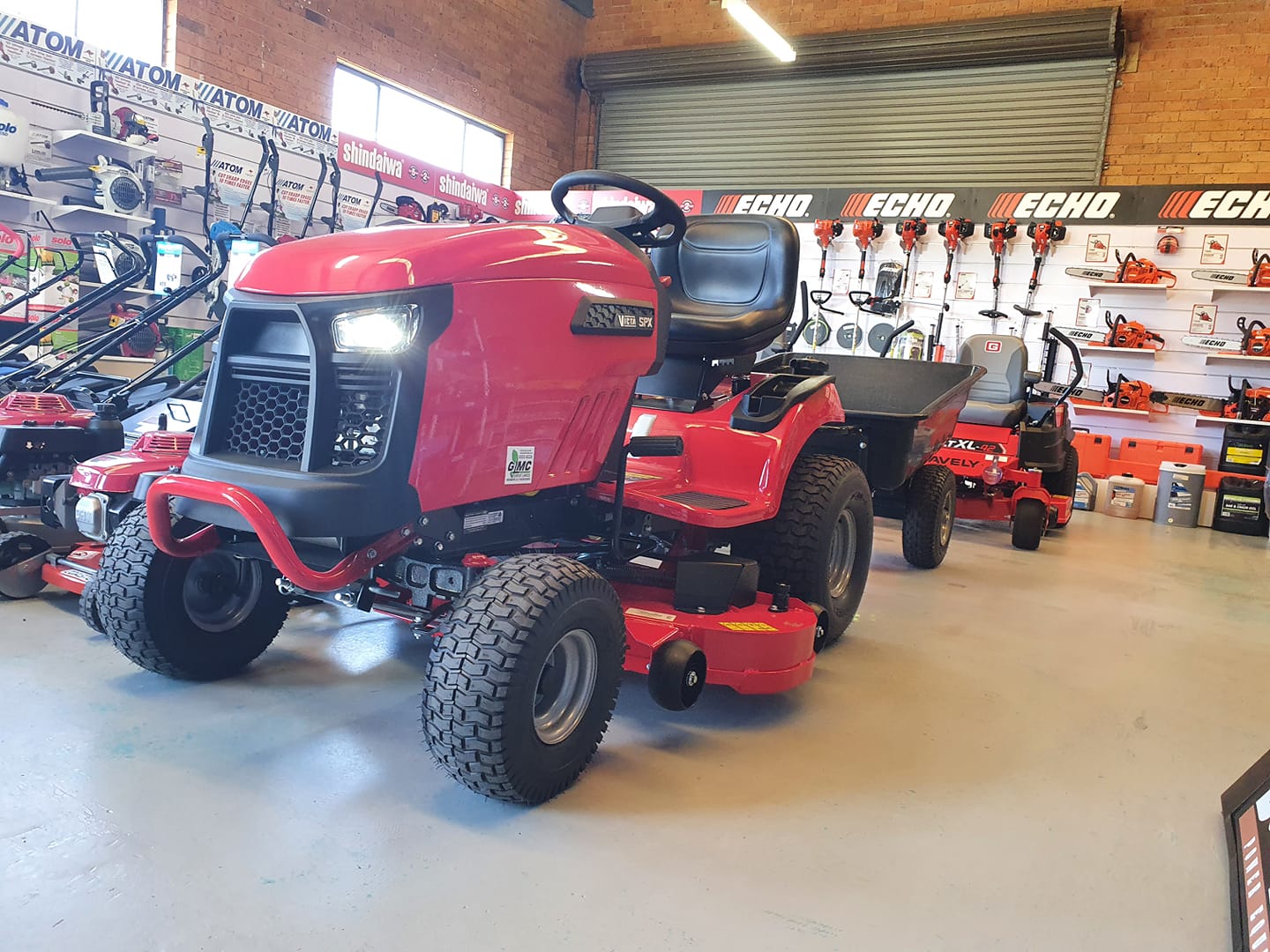 Red Victa SPX Lawnmower — Great Lakes Mowers & Chainsaws In Tuncurry, NSW
