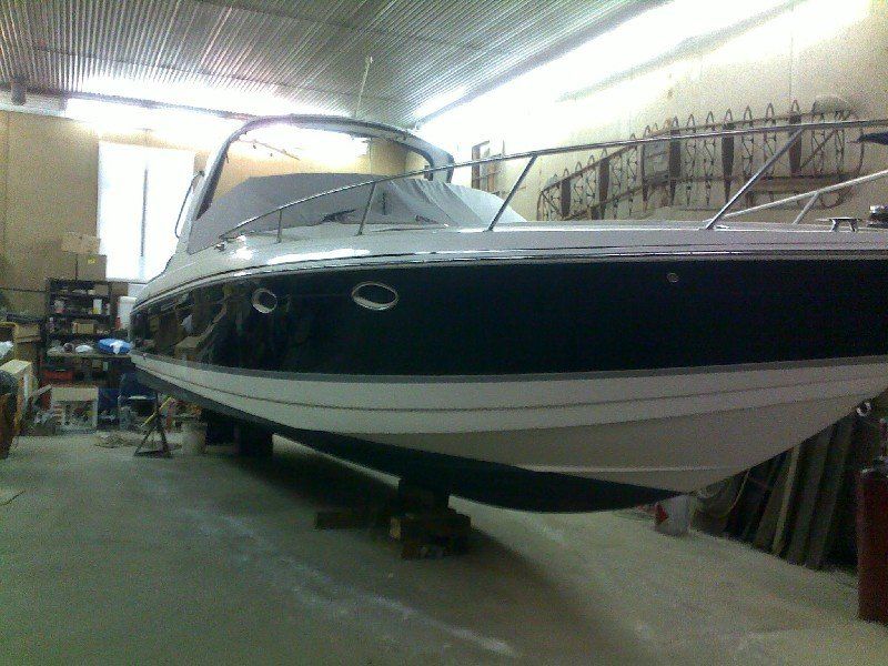 Black base clearcoat repair completed on boat