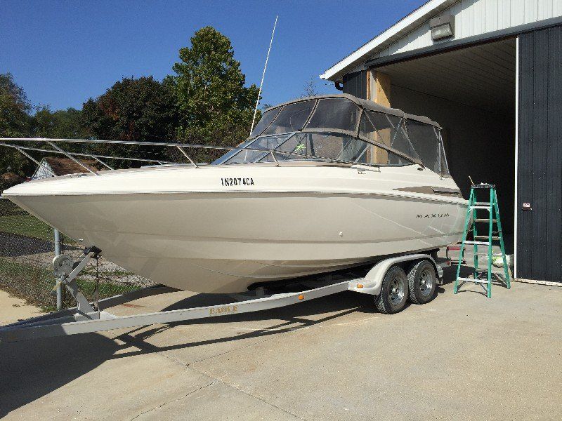 Gelcoat surface restoration, sand and buff