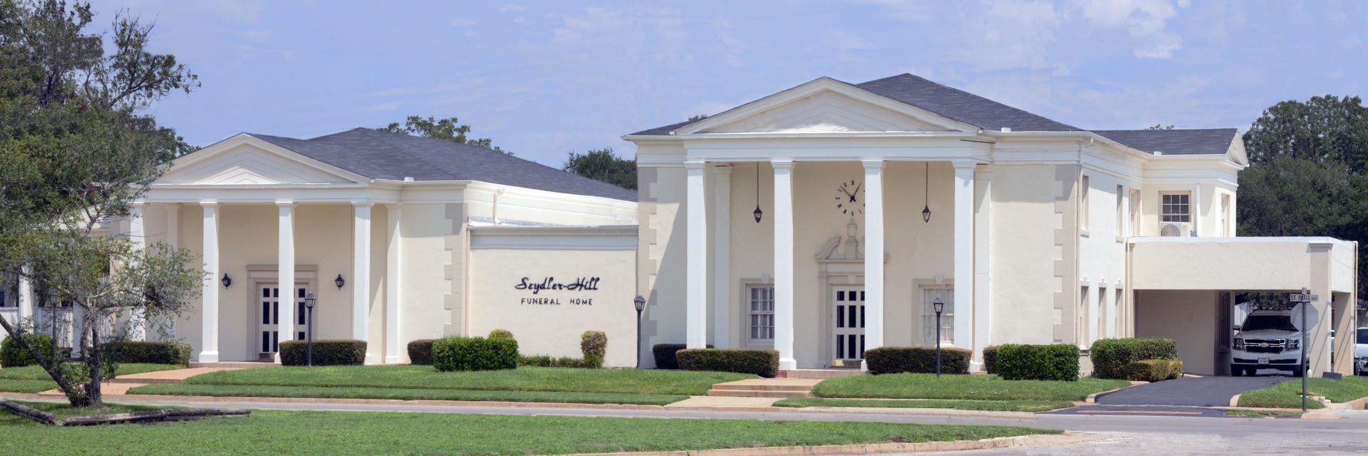 Seydler Hill Funeral Home in Gonzales Texas