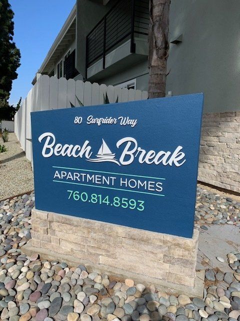 Beach Break Sign