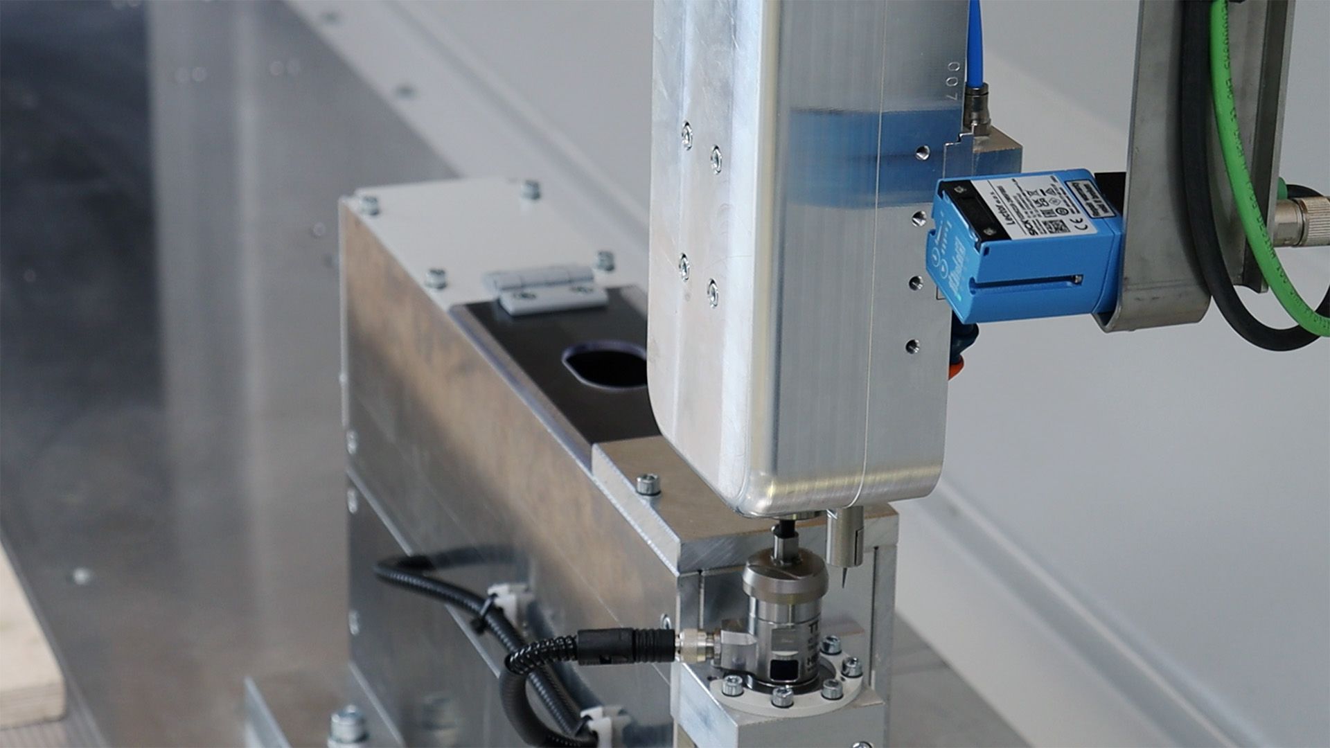 Geiss CNC 10 closeup