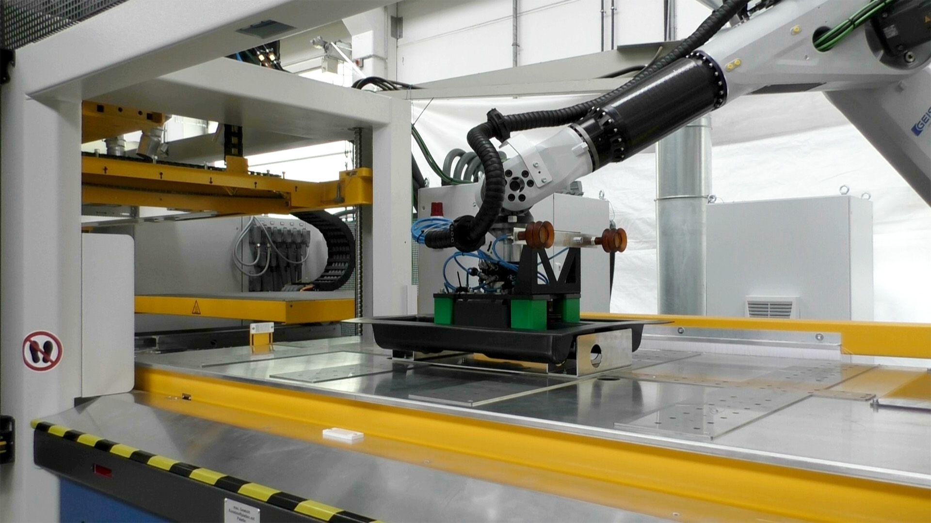 Geiss T11 Automation closeup