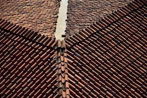 Roof Replacement Cost vs Roof Repair Costs