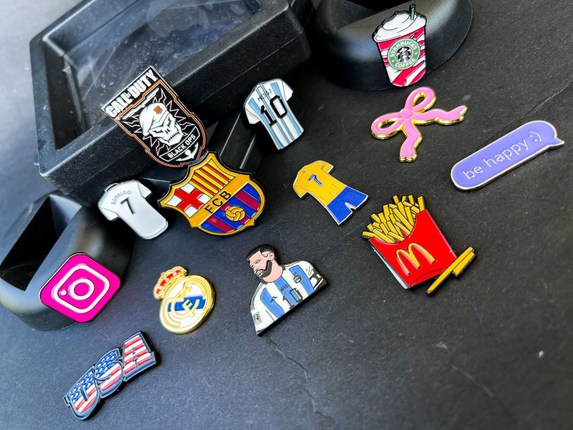 Souvenirs, Llaveros, Pines y más